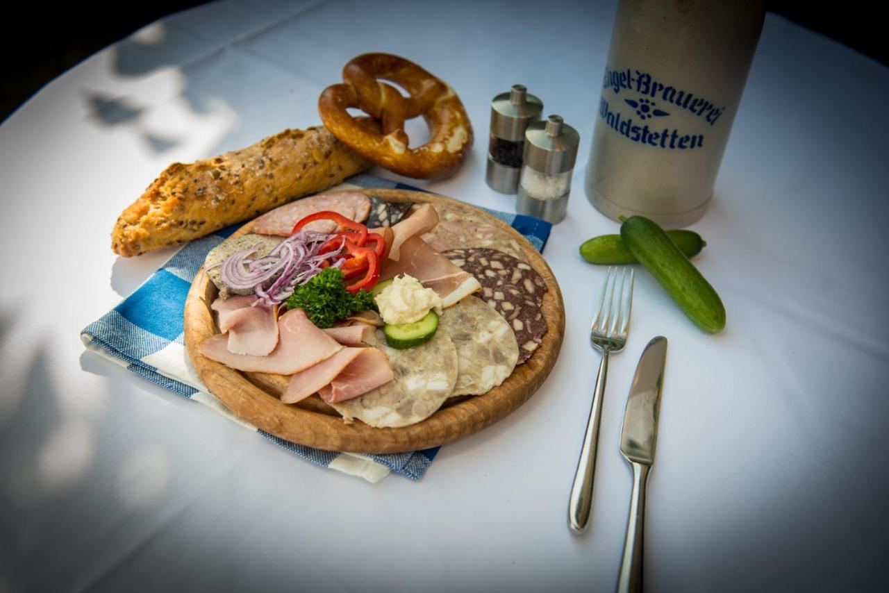 Brauerei Und Gasthof Zum Engel Waldstetten  Zewnętrze zdjęcie